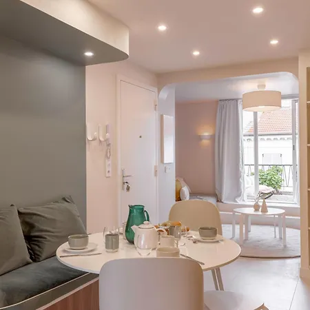 شقة Alma Florian 4 People With Terrace